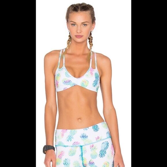 New. PILYQ Piña Colada – swim/workout. Medium - Picture 2 of 7